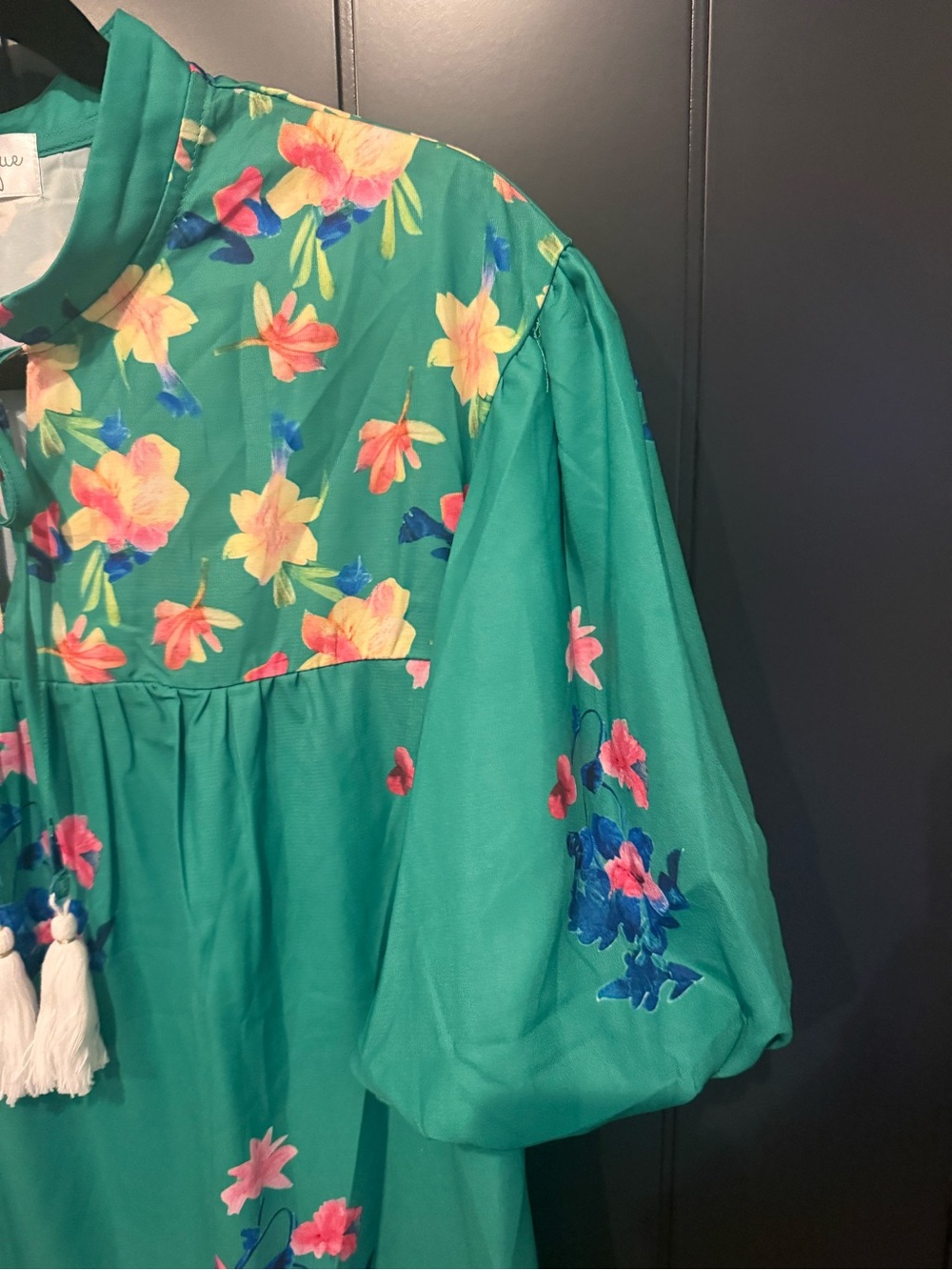 🪻Mod Boutique Women’s Green Floral Embroidered Peasant Top Boho Chic - Size L - Picture 5 of 10